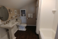 Victoria BR bath